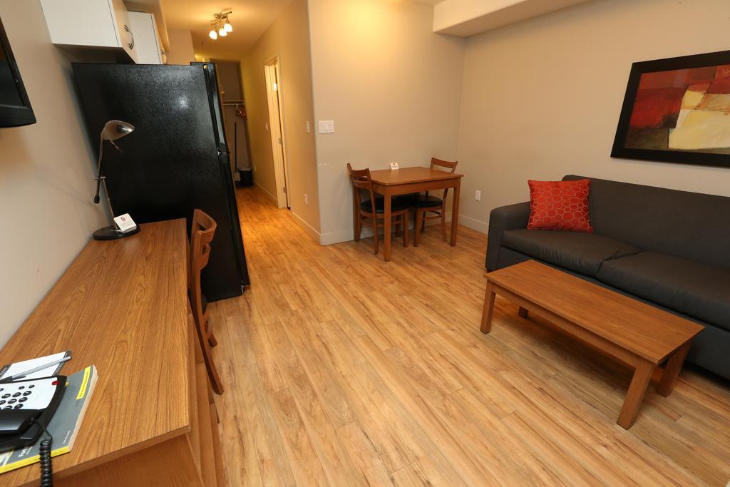 Baymont By Wyndham Fort Mcmurray Extérieur photo